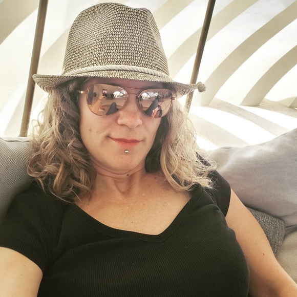 ellamenopea